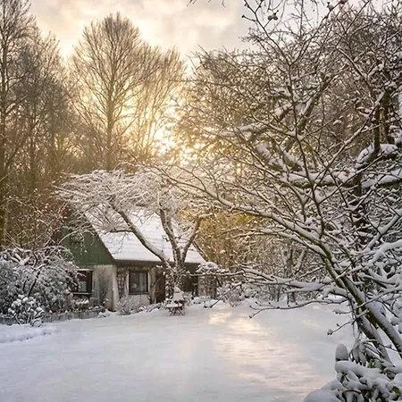 Kleines Haus Сasa de vacaciones *